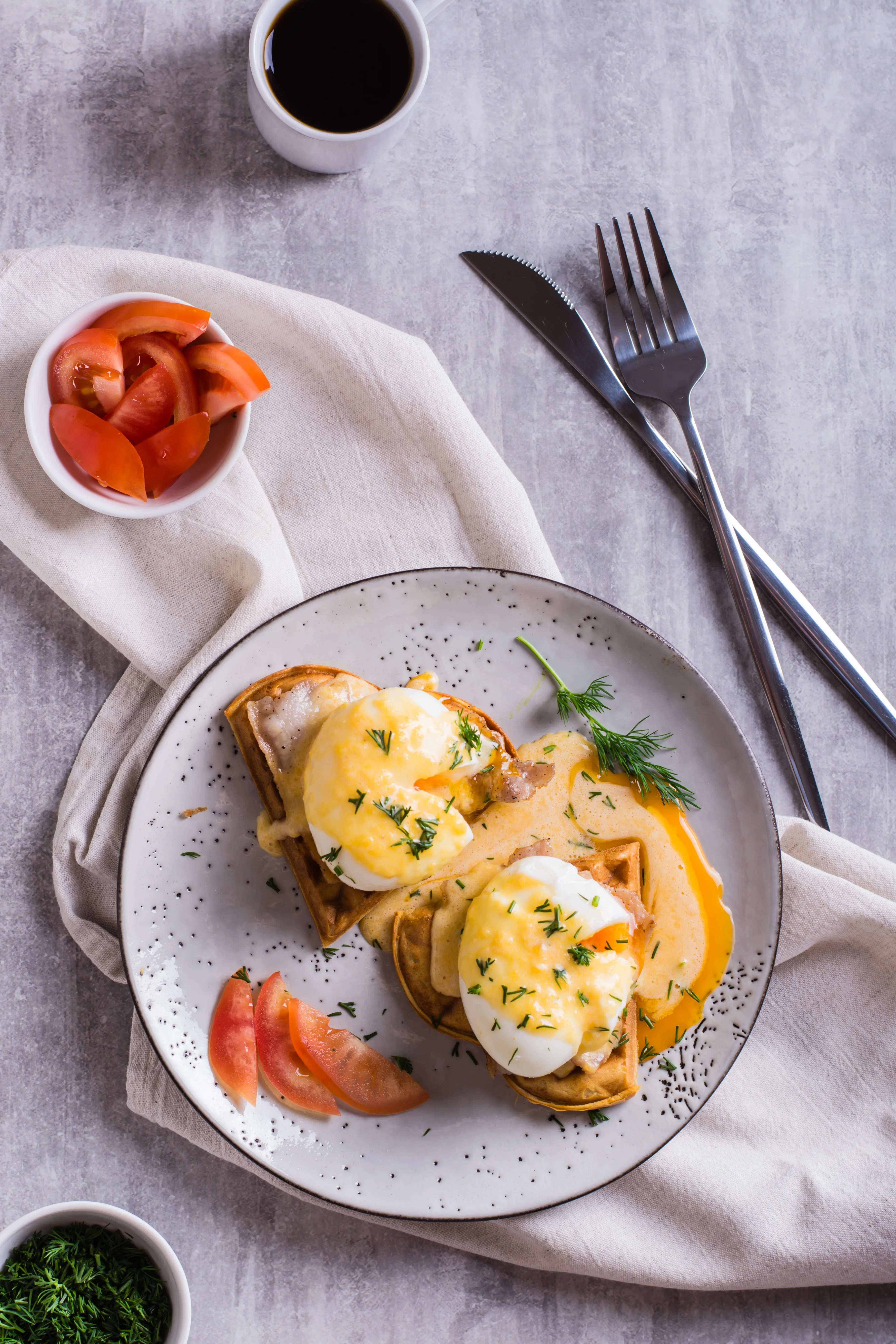 eggs-benedict
